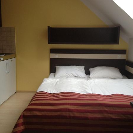 Apartman Nellinka Bešeňová Exterior foto