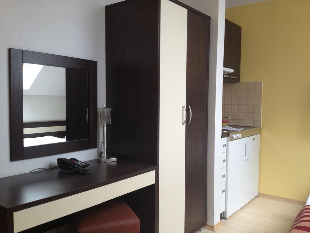 Apartman Nellinka Bešeňová Exterior foto