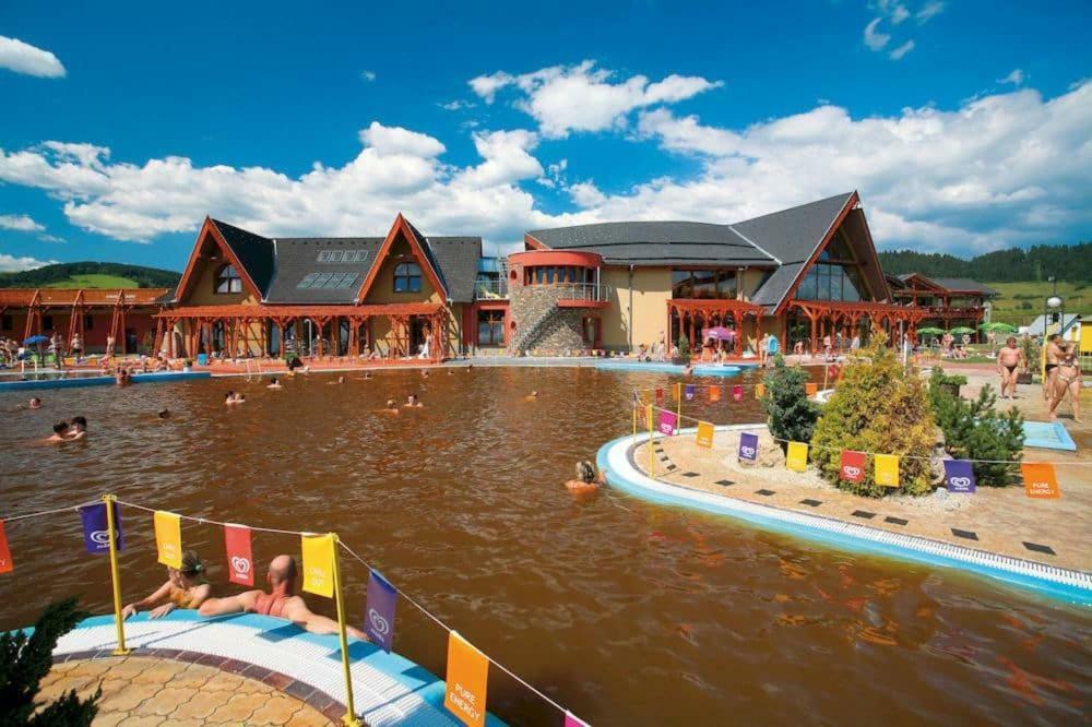 Apartman Nellinka Bešeňová Exterior foto